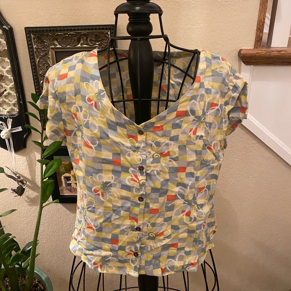Casual Women’s Shirt